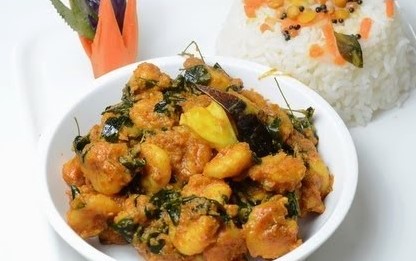 Prawns with drumstick leaves